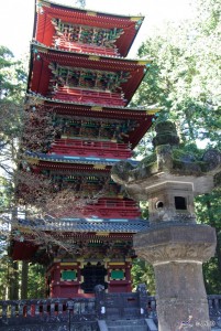 Santuário Nikko Toshogu: com 36 metros de altura, o pagode de cinco andares foi construído em 1650 e teve que ser reconstruído em 1818, depois de ser queimado em 1815