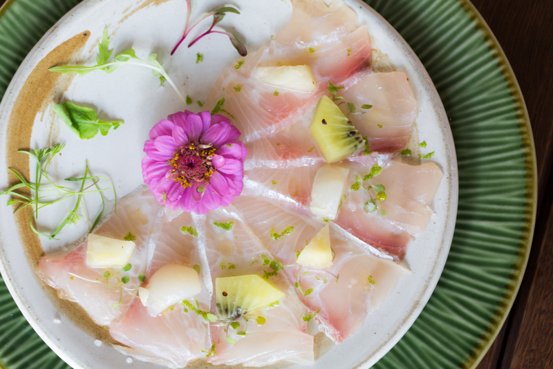 Buri com frutas buri frutas