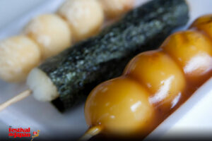 Mitarashi dango Flávio Moraes Piccolo&Inamine - Fotógrafos Associados mitarashi
