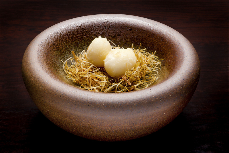 HT17_michelin_sakamoto_Tempurá de ovos de codorna