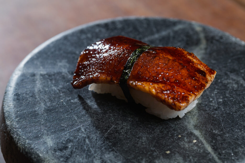 Sushi de papada de porco com tucupi 5D3_3455