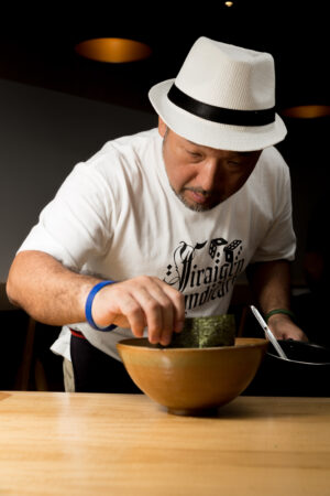 O Ramen Master Takeshi Koitani veio ao Brasil para desenvolver o cardápio do jojo Ramen koitani_ramenmaster