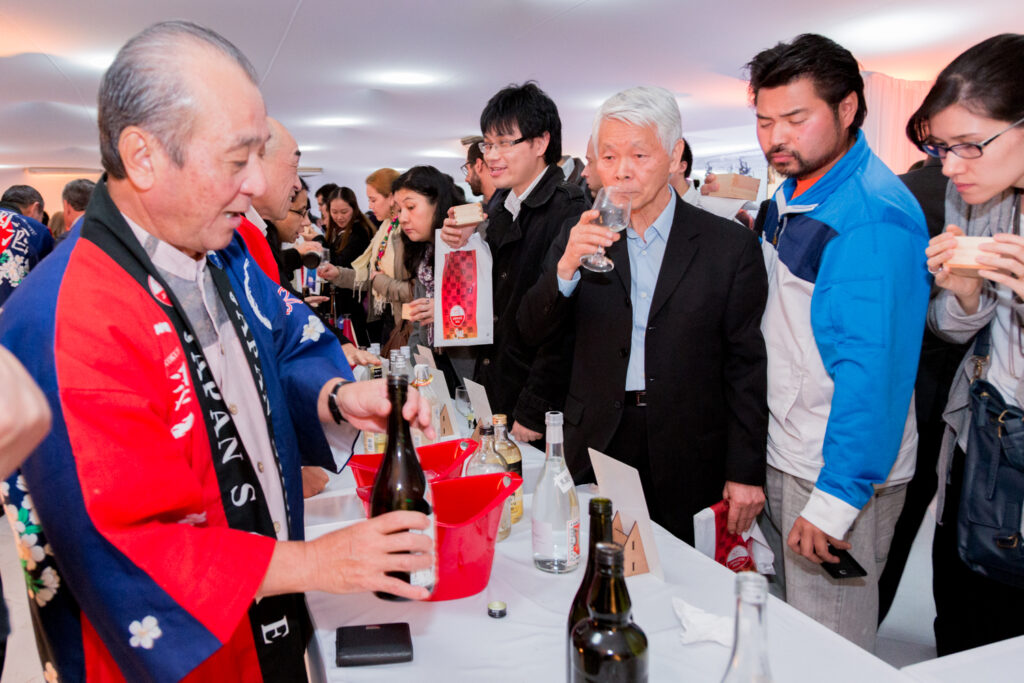 Degustação das bebidas trazidas pelos produtores direto do Japão kokushu_degust