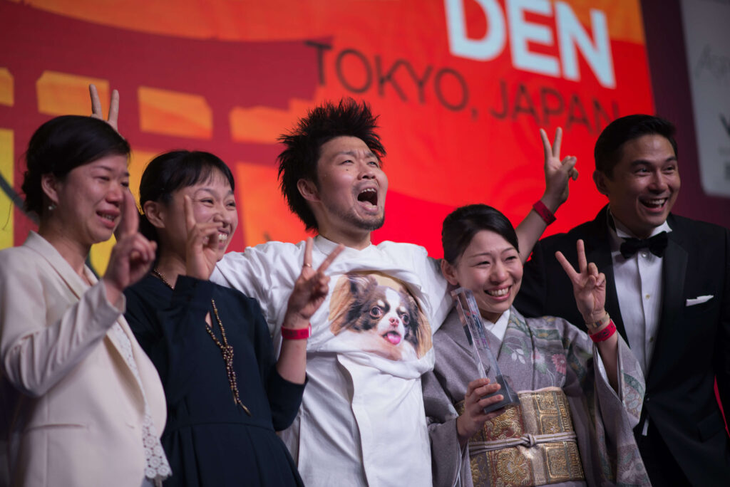 Zaiyu Hasegawa, do DEN recebeu o prêmio de Arte da Hospitalidade asias50best2017_zaiyu_sponsoredbySPellegrinoAcquaPanna