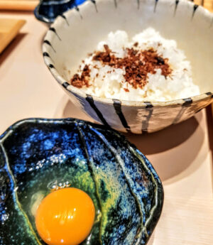 Arroz com furikake de katsuo e shoyu